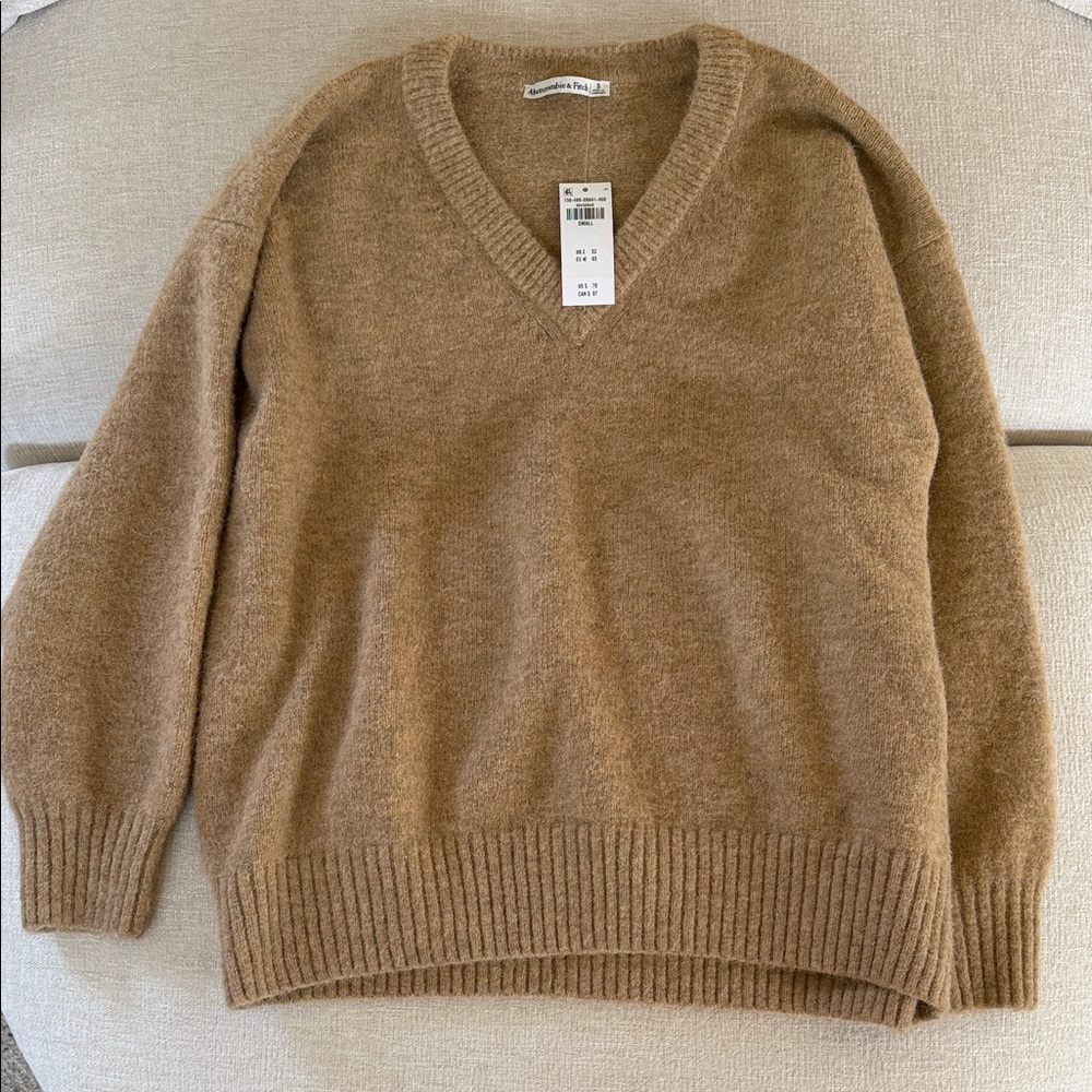 Dad V-Neck Sweater - Camel